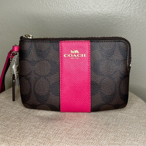 Coach Handbags - NWT Coach Change Purse